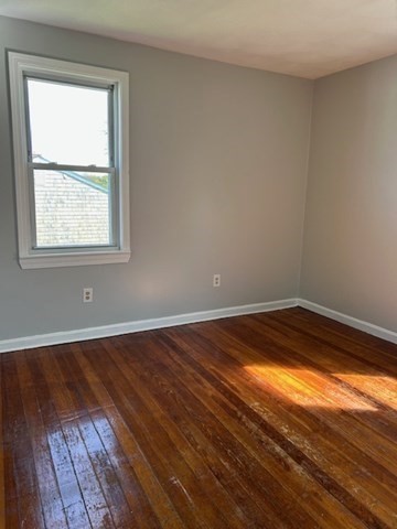 3 bed, 1 bath apartment for rent at 10 Baker St Unit 2, Bristol — photo 10 of 13