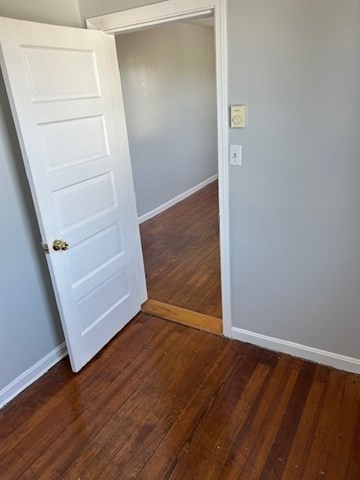 3 bed, 1 bath apartment for rent at 10 Baker St Unit 2, Bristol — photo 5 of 13
