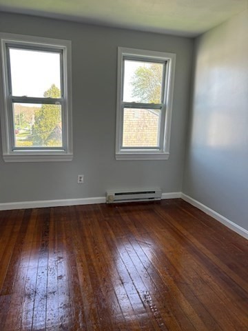 3 bed, 1 bath apartment for rent at 10 Baker St Unit 2, Bristol — photo 8 of 13