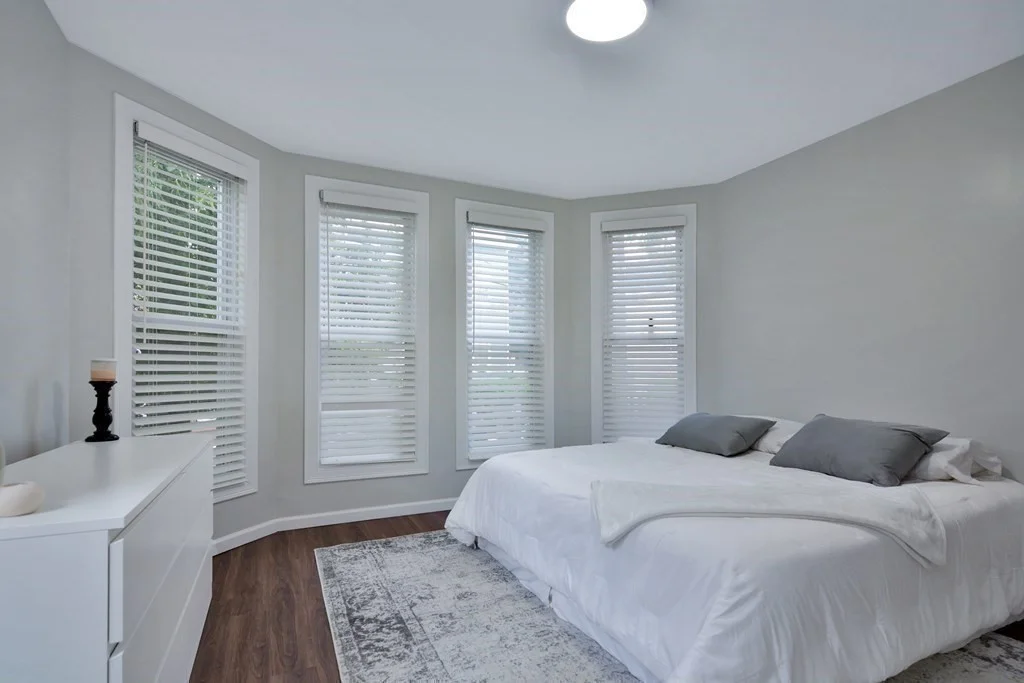 2 bed, 1 bath apartment for rent at 10 Bartlett St Unit A, Haverhill — photo 9 of 14