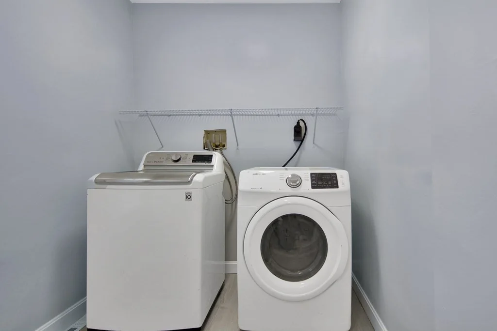 2 bed, 1 bath apartment for rent at 10 Bartlett St Unit A, Haverhill — photo 13 of 14