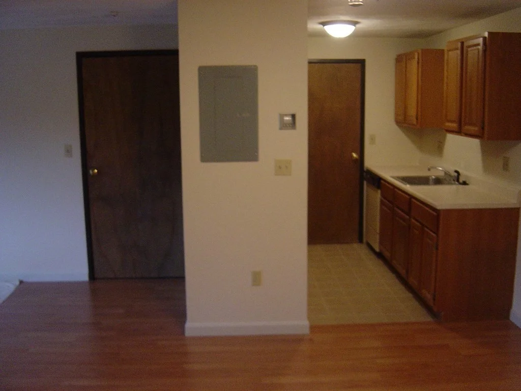 1 bed, 1 bath apartment for rent at 10 Basswood Ave Unit B-1, North Attleboro — photo 3 of 4