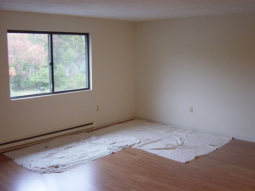 1 bed, 1 bath apartment for rent at 10 Basswood Ave Unit B-6, North Attleboro — photo 2 of 5
