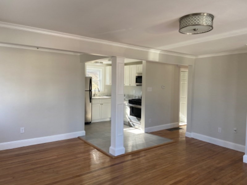 2 bed, 1 bath apartment for rent at 10 Bateman St Unit 1, Roslindale — photo 4 of 15