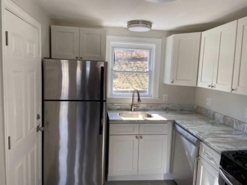 2 bed, 1 bath apartment for rent at 10 Bateman St Unit 1, Roslindale — photo 1 of 15