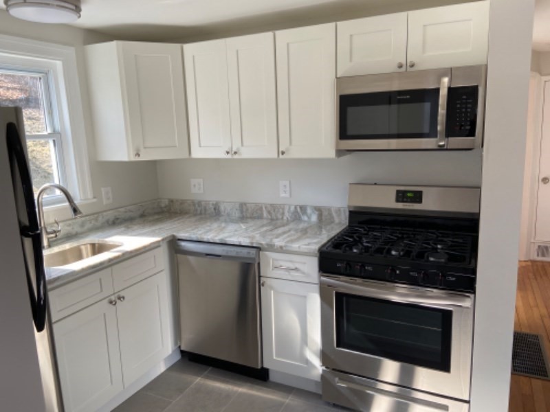 2 bed, 1 bath apartment for rent at 10 Bateman St Unit 1, Roslindale — photo 2 of 15