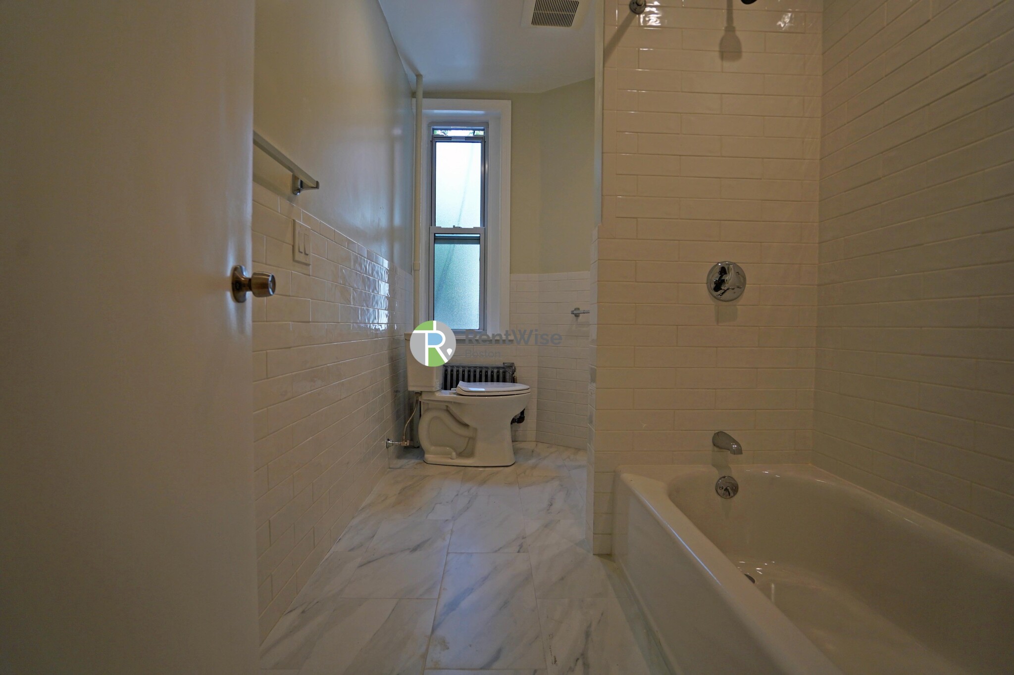3 bed, 1.5 bath apartment for rent at 10 Beals St Unit 4, North Brookline — photo 21 of 26