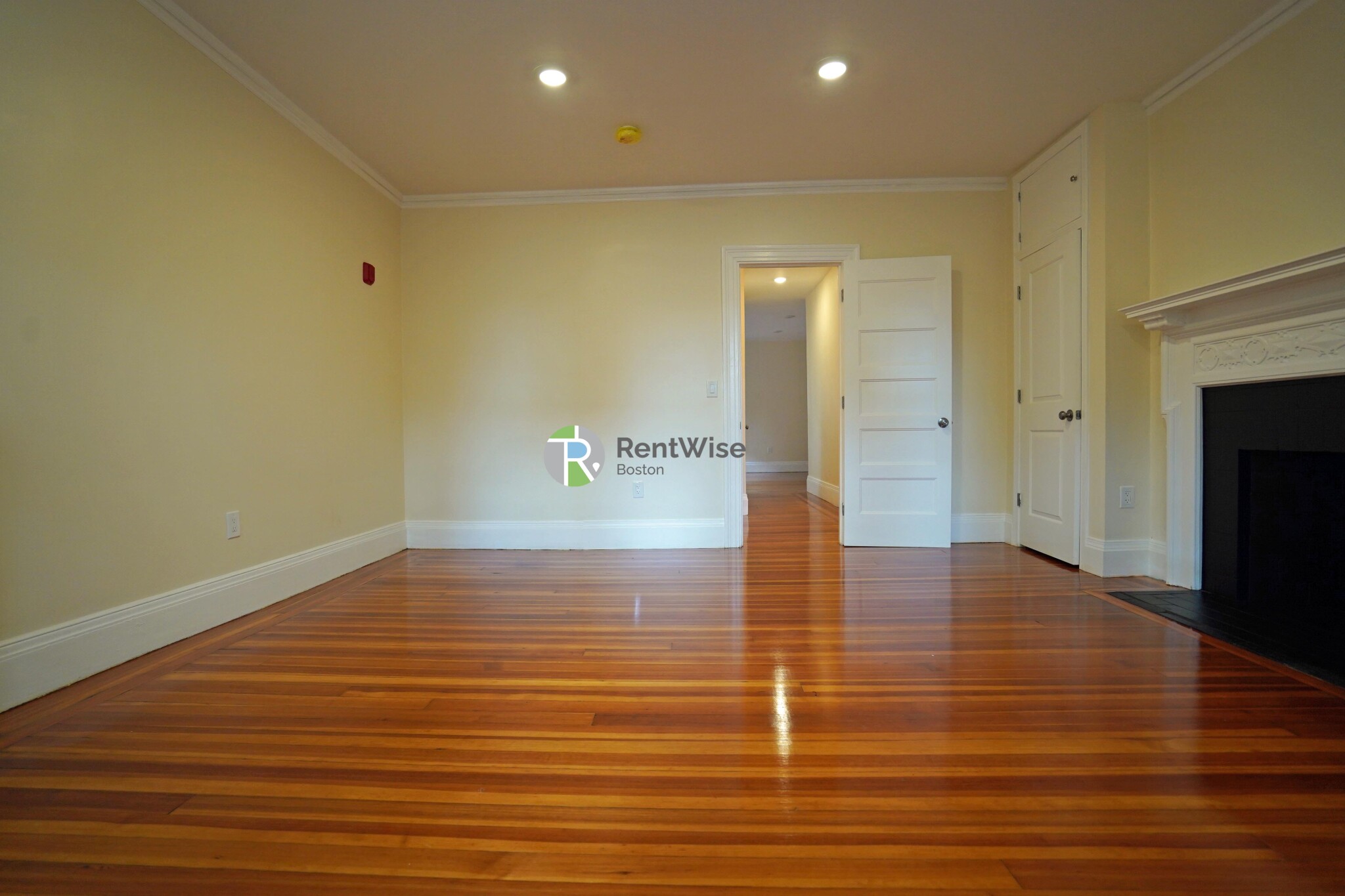 3 bed, 1.5 bath apartment for rent at 10 Beals St Unit 4, North Brookline — photo 11 of 26