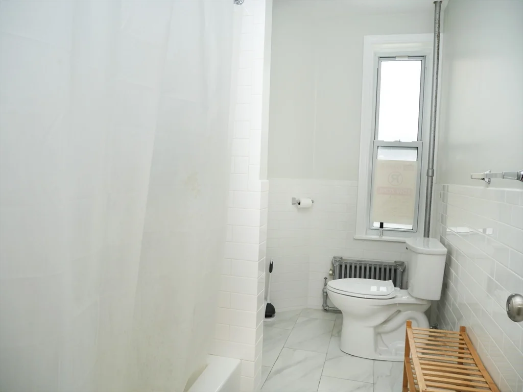 3 bed, 1 bath apartment for rent at 10 Beals Unit 2, Coolidge Corner — photo 10 of 11