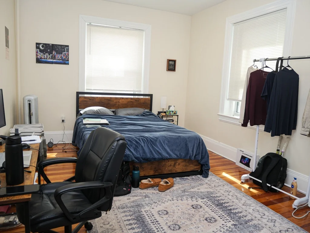 3 bed, 1 bath apartment for rent at 10 Beals Unit 3, Coolidge Corner — photo 10 of 10