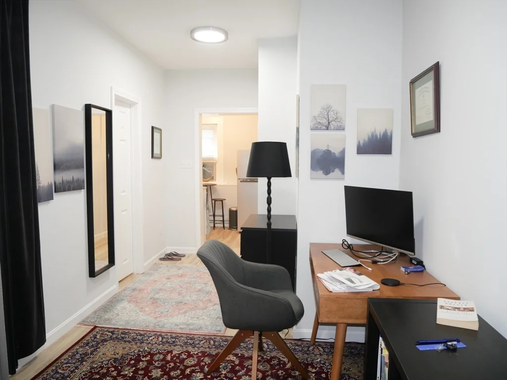 Studio bed, 1 bath apartment for rent at 10 Beals Unit B1, Coolidge Corner — photo 1 of 8