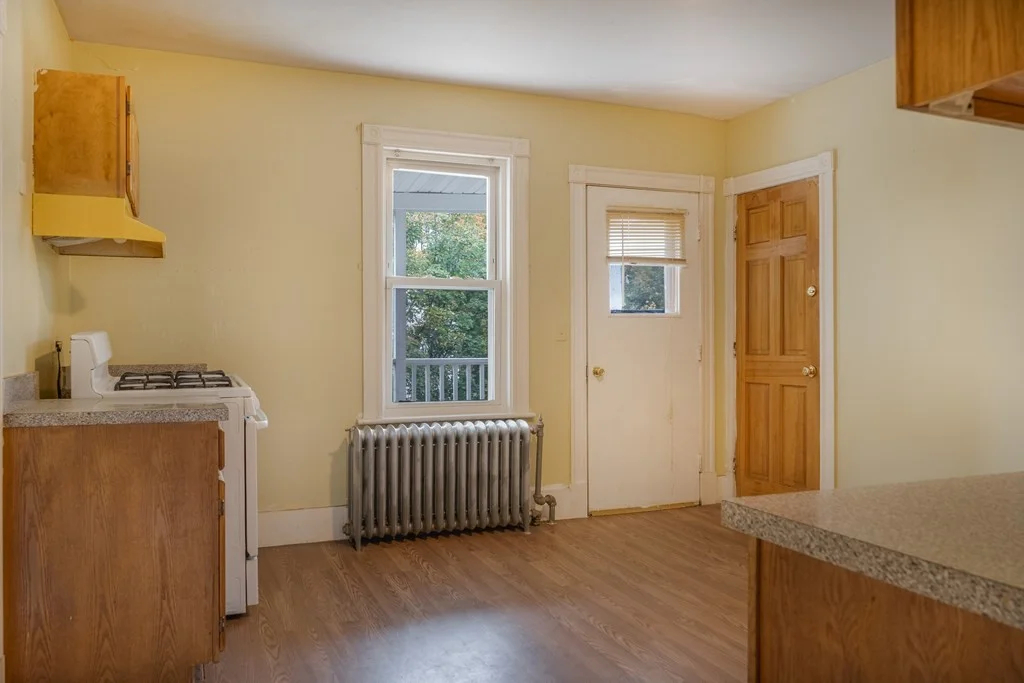 3 bed, 1 bath apartment for rent at 10 Bearse Ave Unit 3, Dorchester — photo 7 of 22