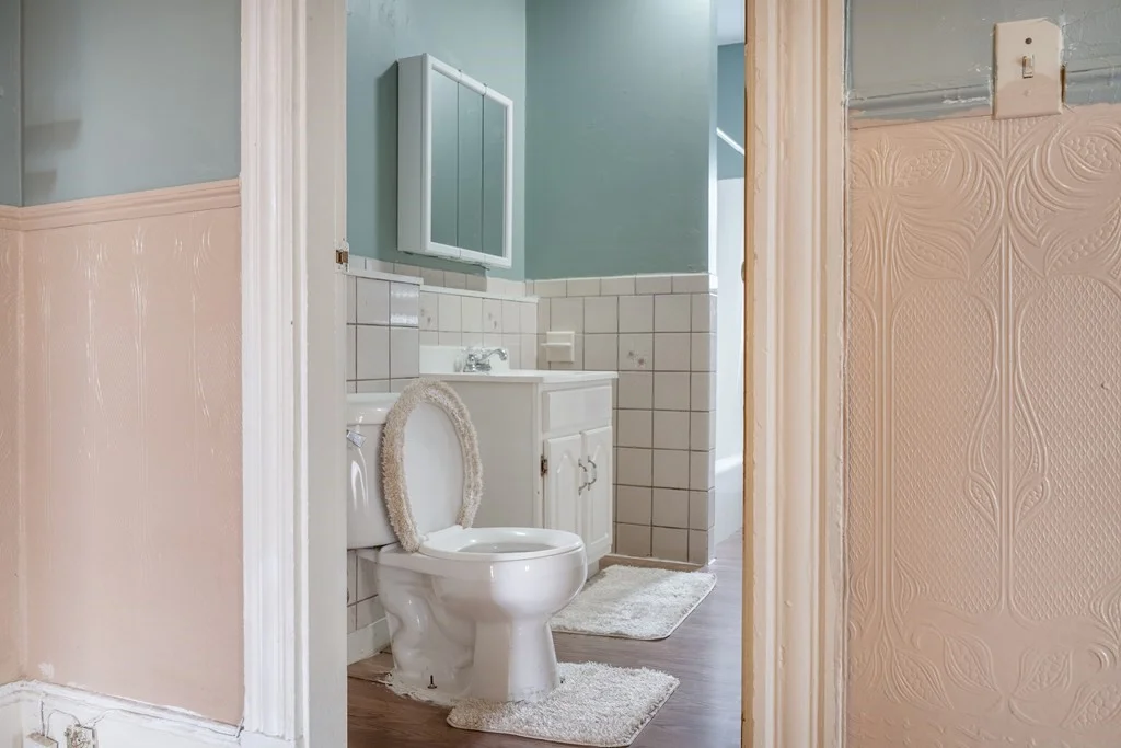 3 bed, 1 bath apartment for rent at 10 Bearse Ave Unit 3, Dorchester — photo 4 of 22