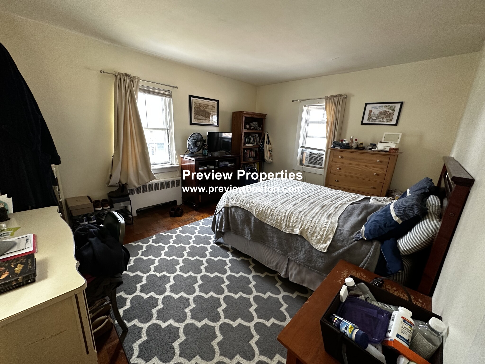 1 bed, 1 bath apartment for rent at 10 Beechcroft St Unit 4, Oak Square — photo 2 of 17