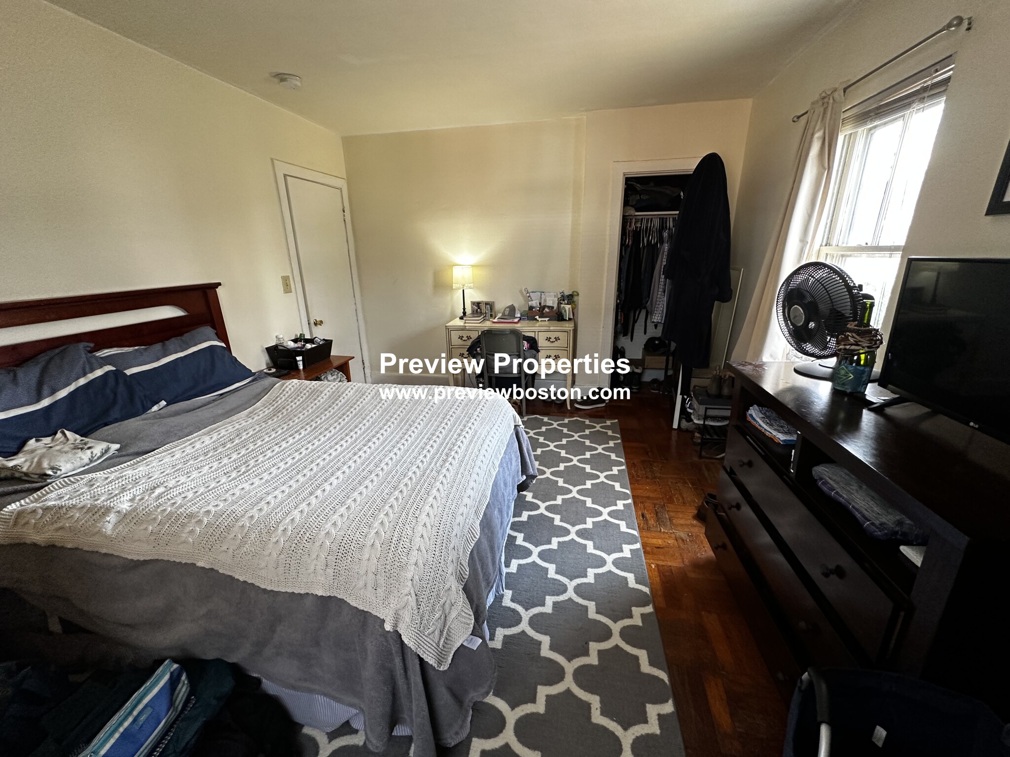 1 bed, 1 bath apartment for rent at 10 Beechcroft St Unit 4, Oak Square — photo 4 of 17