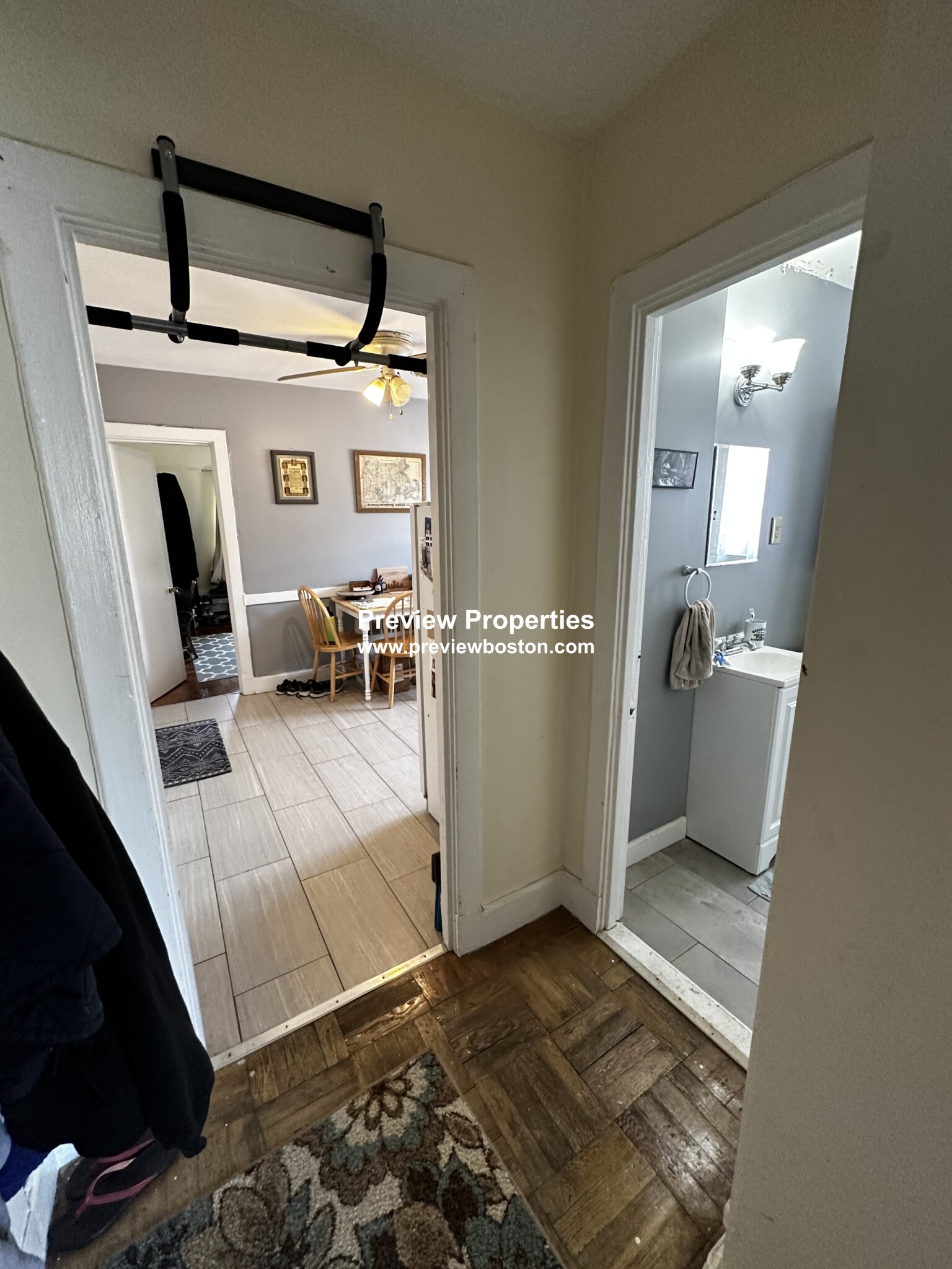1 bed, 1 bath apartment for rent at 10 Beechcroft St Unit 4, Oak Square — photo 10 of 17