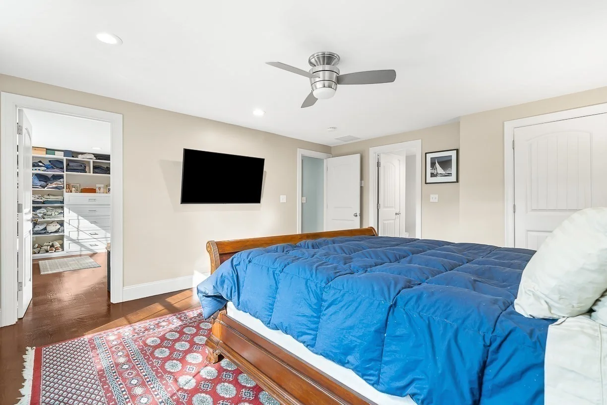 5 bed, 3 bath apartment for rent at 10 Bellevue Ave, Winchester — photo 27 of 41