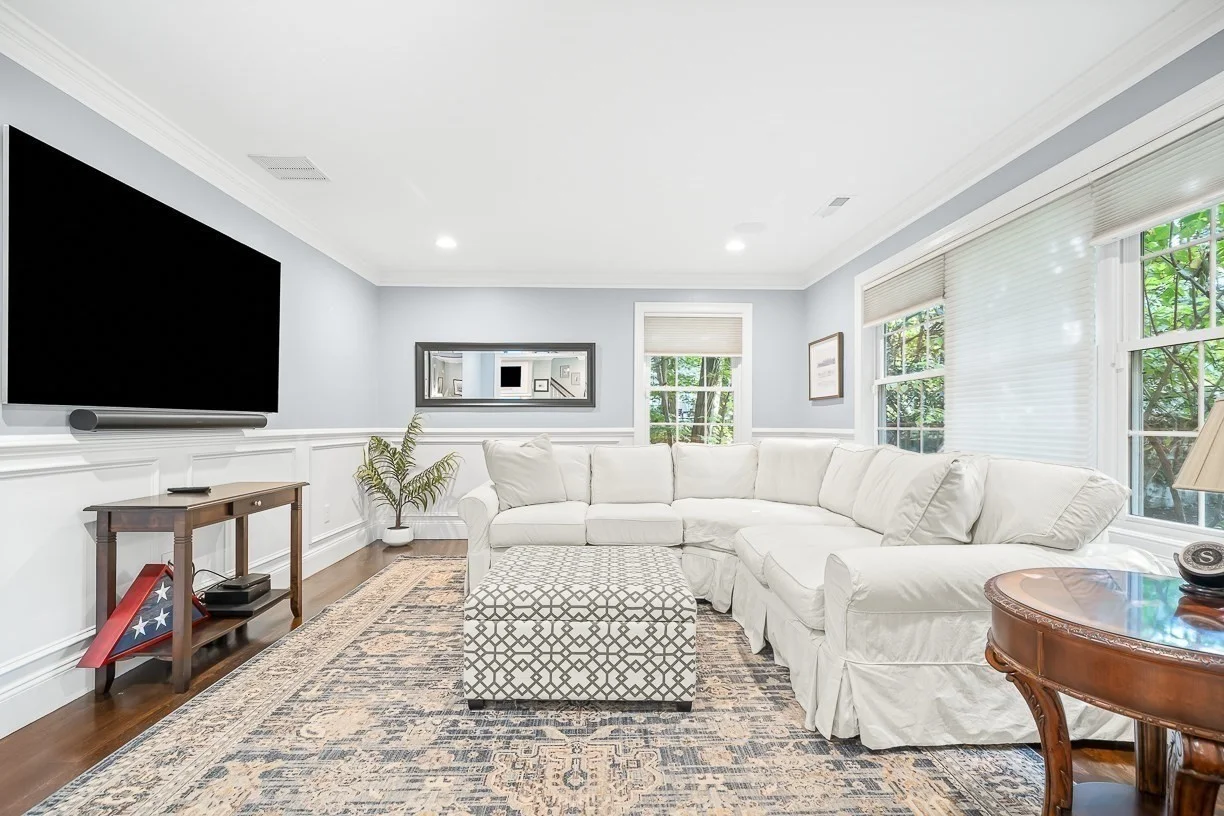 5 bed, 3 bath apartment for rent at 10 Bellevue Ave, Winchester — photo 15 of 41