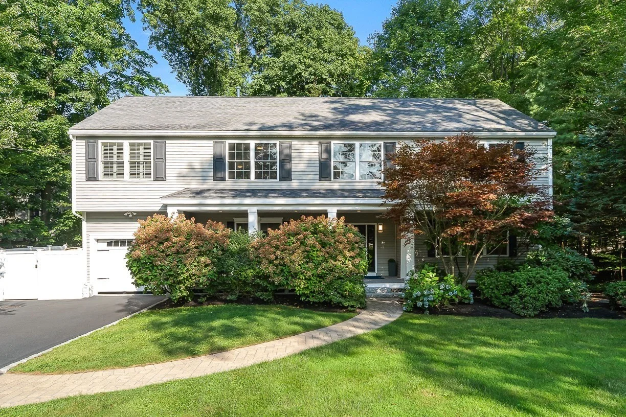 5 bed, 3 bath apartment for rent at 10 Bellevue Ave, Winchester