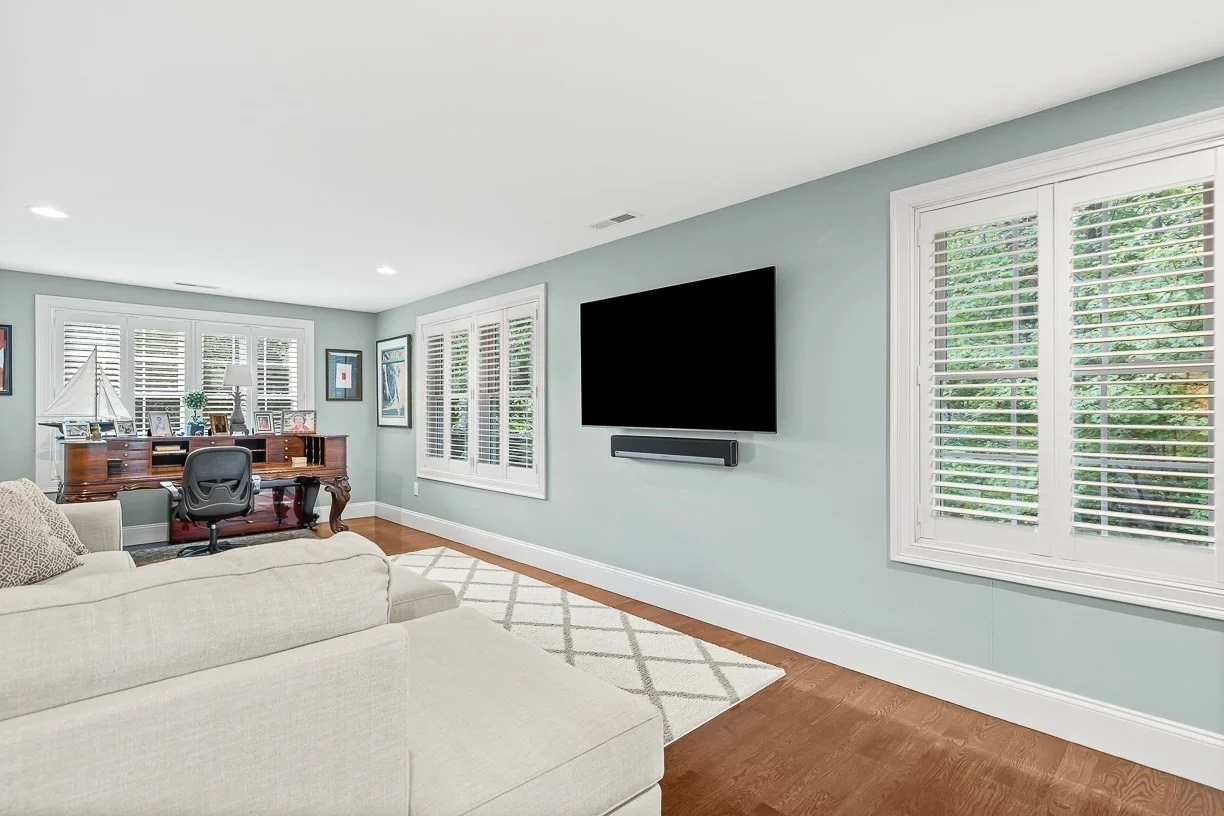 5 bed, 3 bath apartment for rent at 10 Bellevue Ave, Winchester — photo 20 of 41