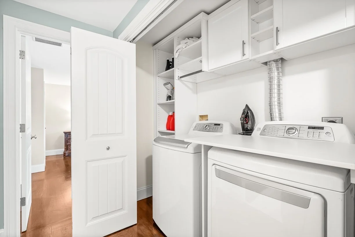 5 bed, 3 bath apartment for rent at 10 Bellevue Ave, Winchester — photo 32 of 41