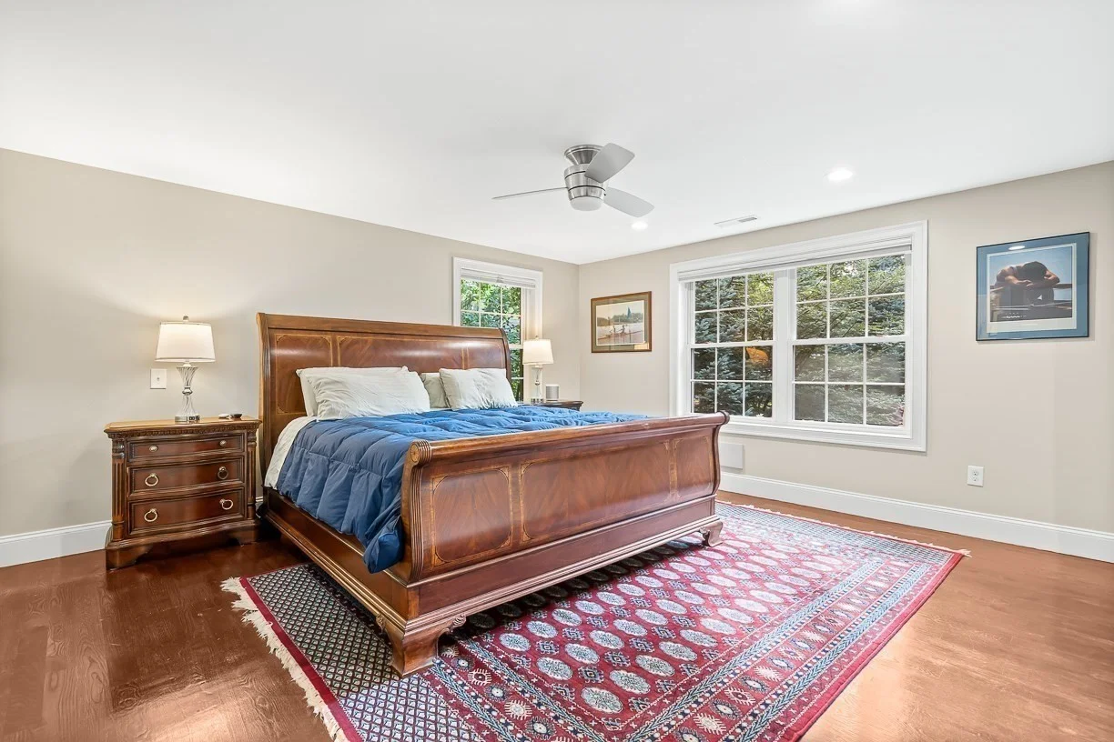 5 bed, 3 bath apartment for rent at 10 Bellevue Ave, Winchester — photo 24 of 41