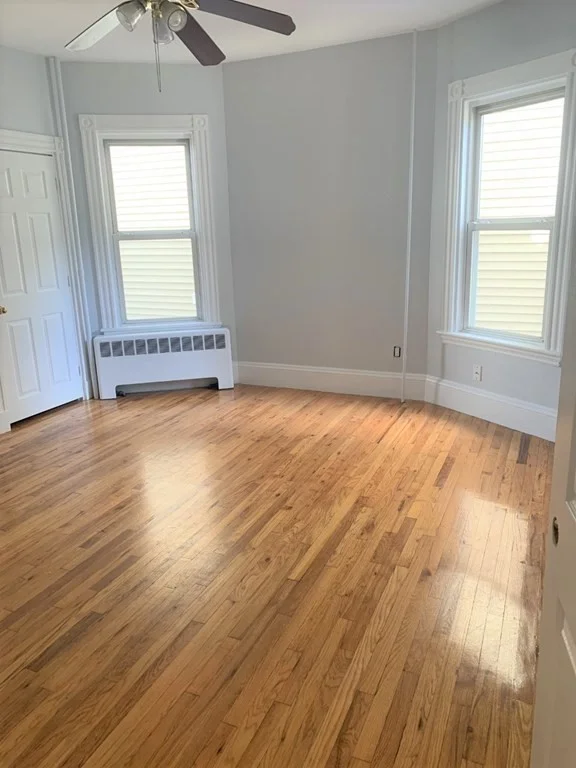 3 bed, 1 bath apartment for rent at 10 Bellflower St Unit 2, Dorchester — photo 3 of 17