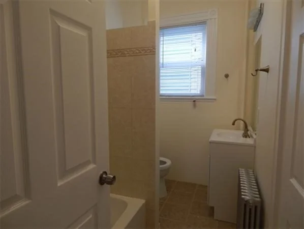 3 bed, 1 bath apartment for rent at 10 Bellflower St Unit 2, Dorchester — photo 7 of 17