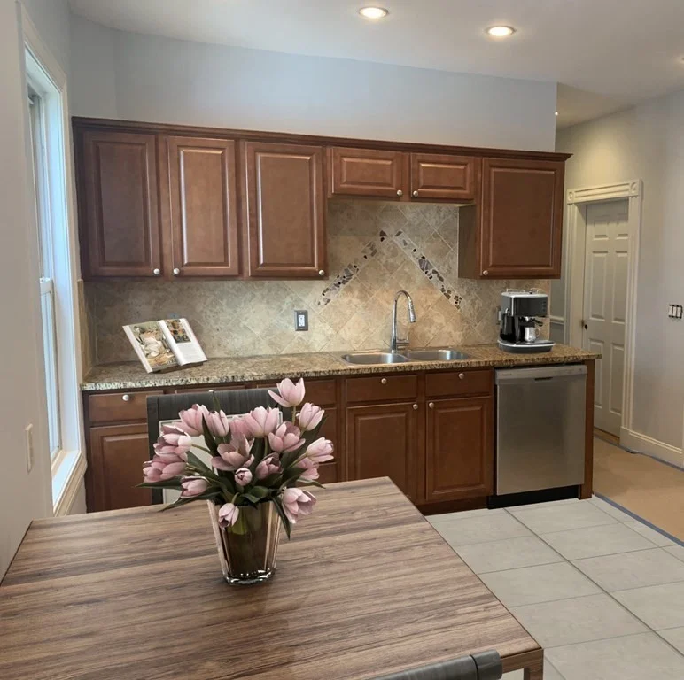 3 bed, 1 bath apartment for rent at 10 Bellflower Unit 1, Dorchester — photo 7 of 16
