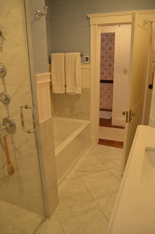 3 bed, 2 bath apartment for rent at 10 Berwick Rd, Lexington — photo 13 of 19