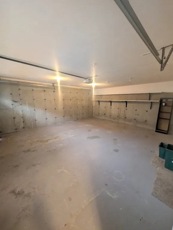 2 bed, 1 bath apartment for rent at 10 Beverly Cv Unit 0, Worcester — photo 6 of 19