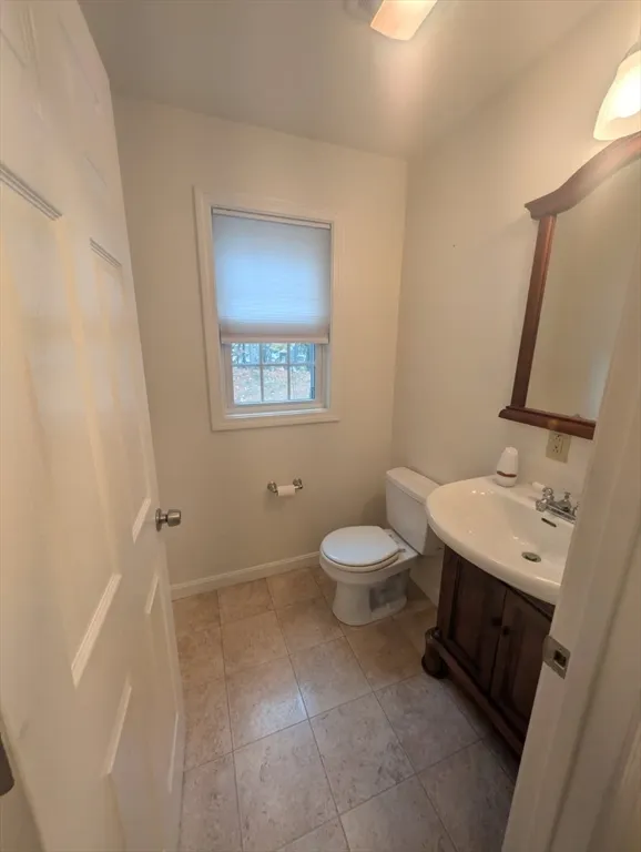 2 bed, 1 bath apartment for rent at 10 Beverly Cv Unit 0, Worcester — photo 12 of 19