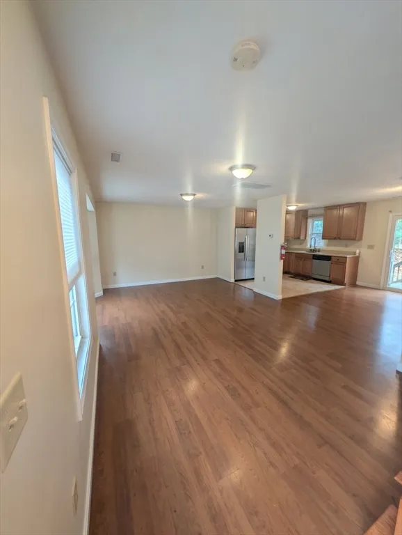 2 bed, 1 bath apartment for rent at 10 Beverly Cv Unit 0, Worcester — photo 10 of 19