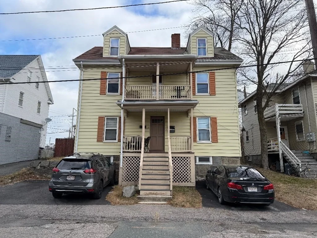 2 bed, 1 bath apartment for rent at 10 Bigelow St Unit 2, Quincy Center — photo 1 of 7
