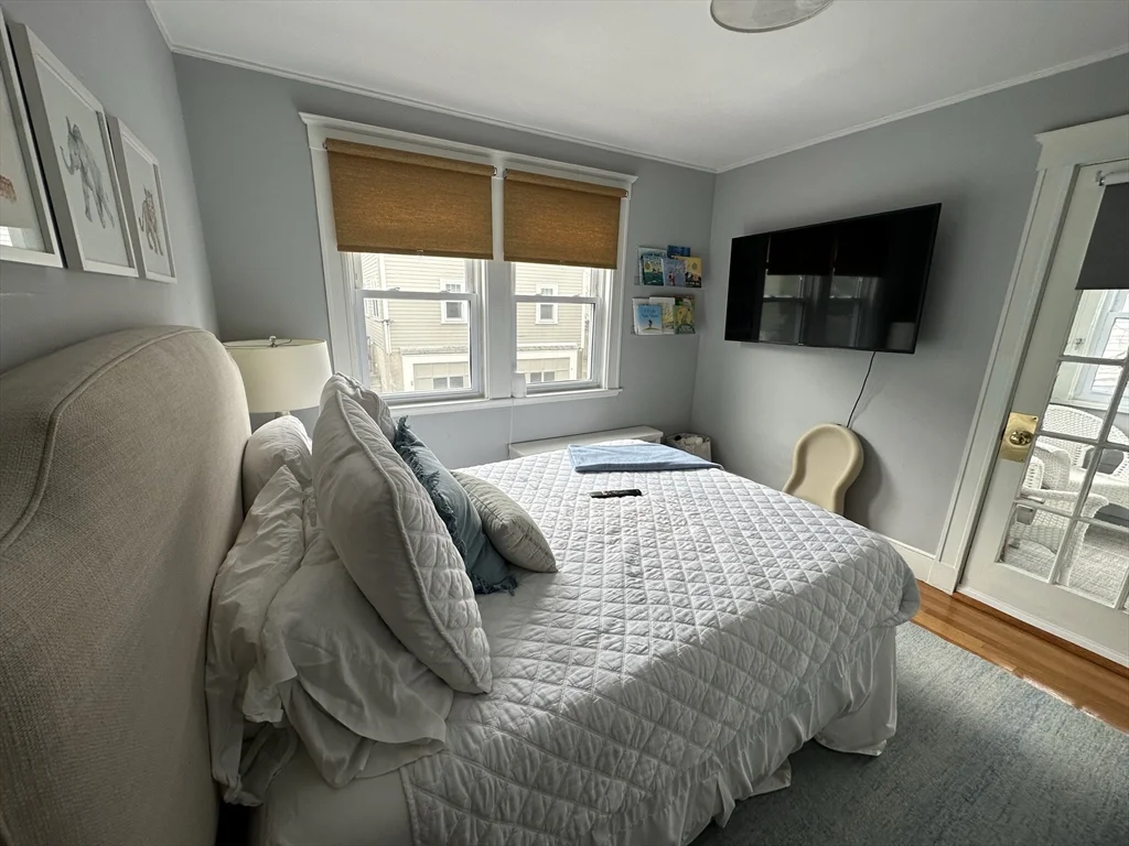 2 bed, 1 bath apartment for rent at 10 Bonwood St Unit 10, Newtonville — photo 6 of 8