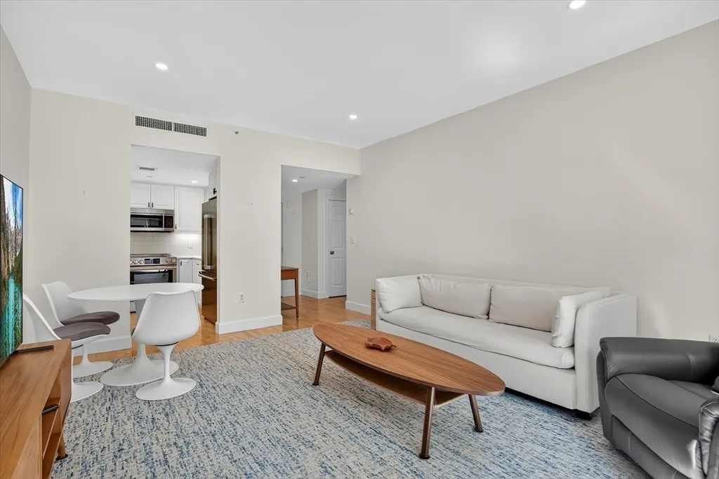 1 bed, 1 bath apartment for rent at 10 Bowdoin St Unit 10 Bowdoin St #202, Boston, MA 02114, Dorchester — photo 4 of 10