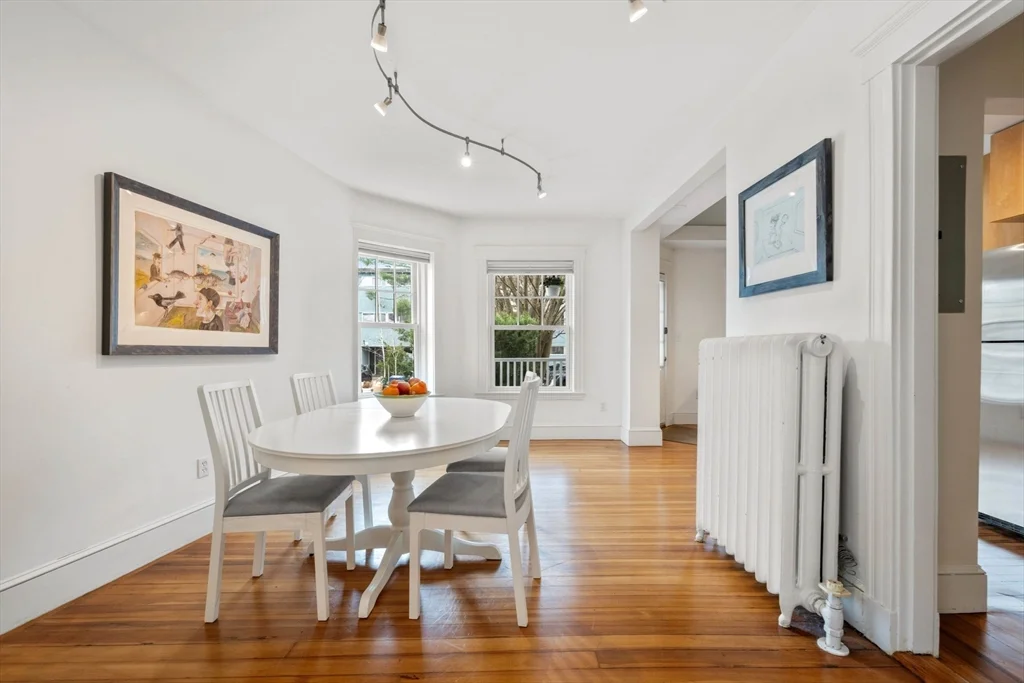 2 bed, 1 bath apartment for rent at 10 Bowdoin St Unit 2, Neighborhood Nine — photo 13 of 22