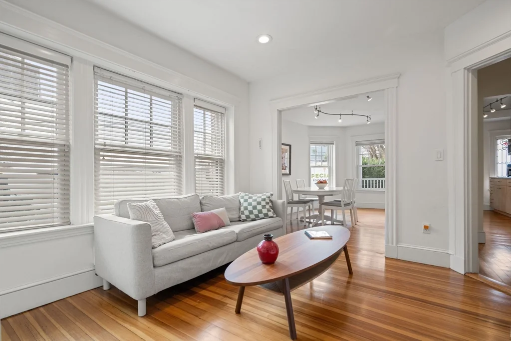 2 bed, 1 bath apartment for rent at 10 Bowdoin St Unit 2, Neighborhood Nine — photo 5 of 22