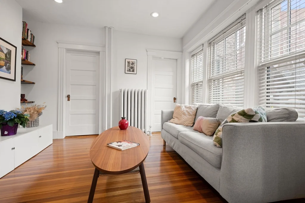 2 bed, 1 bath apartment for rent at 10 Bowdoin St Unit 2, Neighborhood Nine — photo 6 of 22