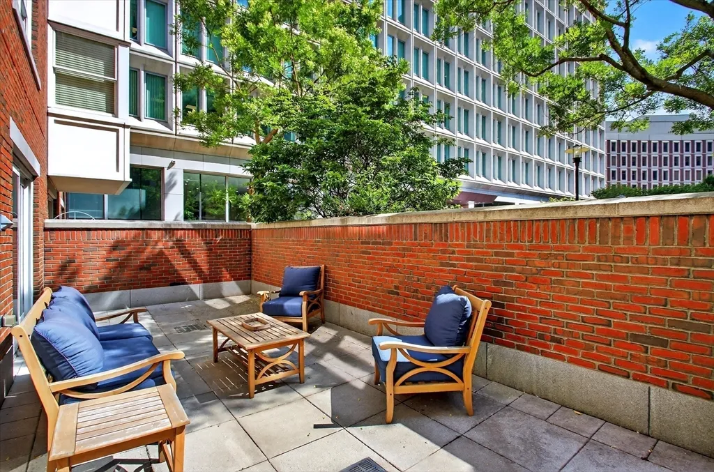 1 bed, 1 bath apartment for rent at 10 Bowdoin St Unit 202, Beacon Hill — photo 5 of 14