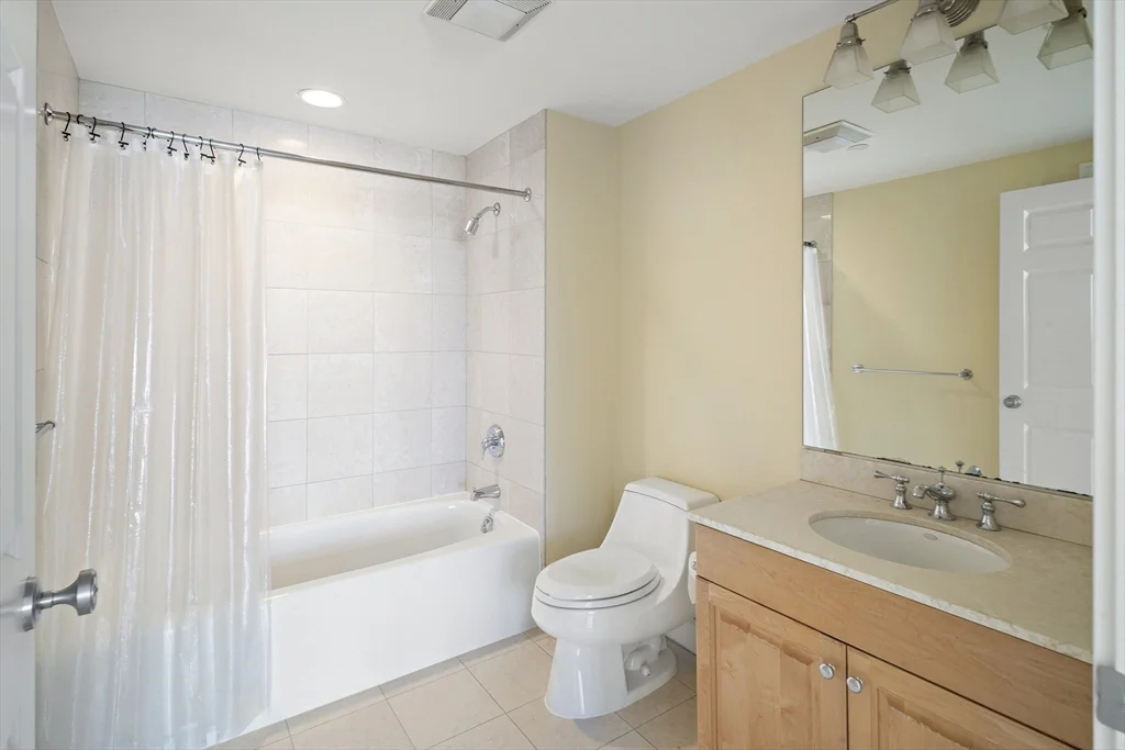 2 bed, 2 bath apartment for rent at 10 Bowdoin St Unit 515, Beacon Hill — photo 13 of 17