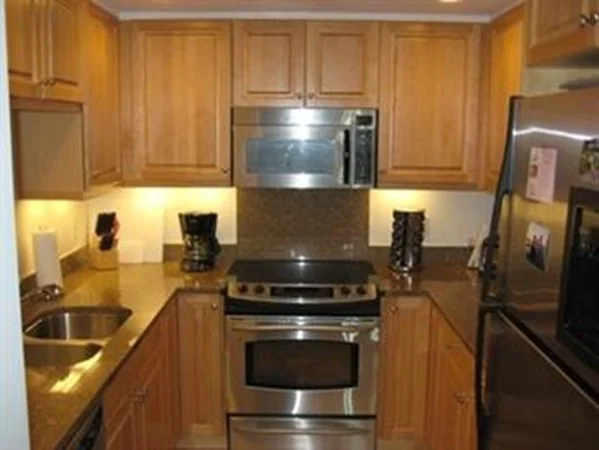 1 bed, 1 bath apartment for rent at 10 Bowdoin Unit 503, Boston Downtown — photo 2 of 10