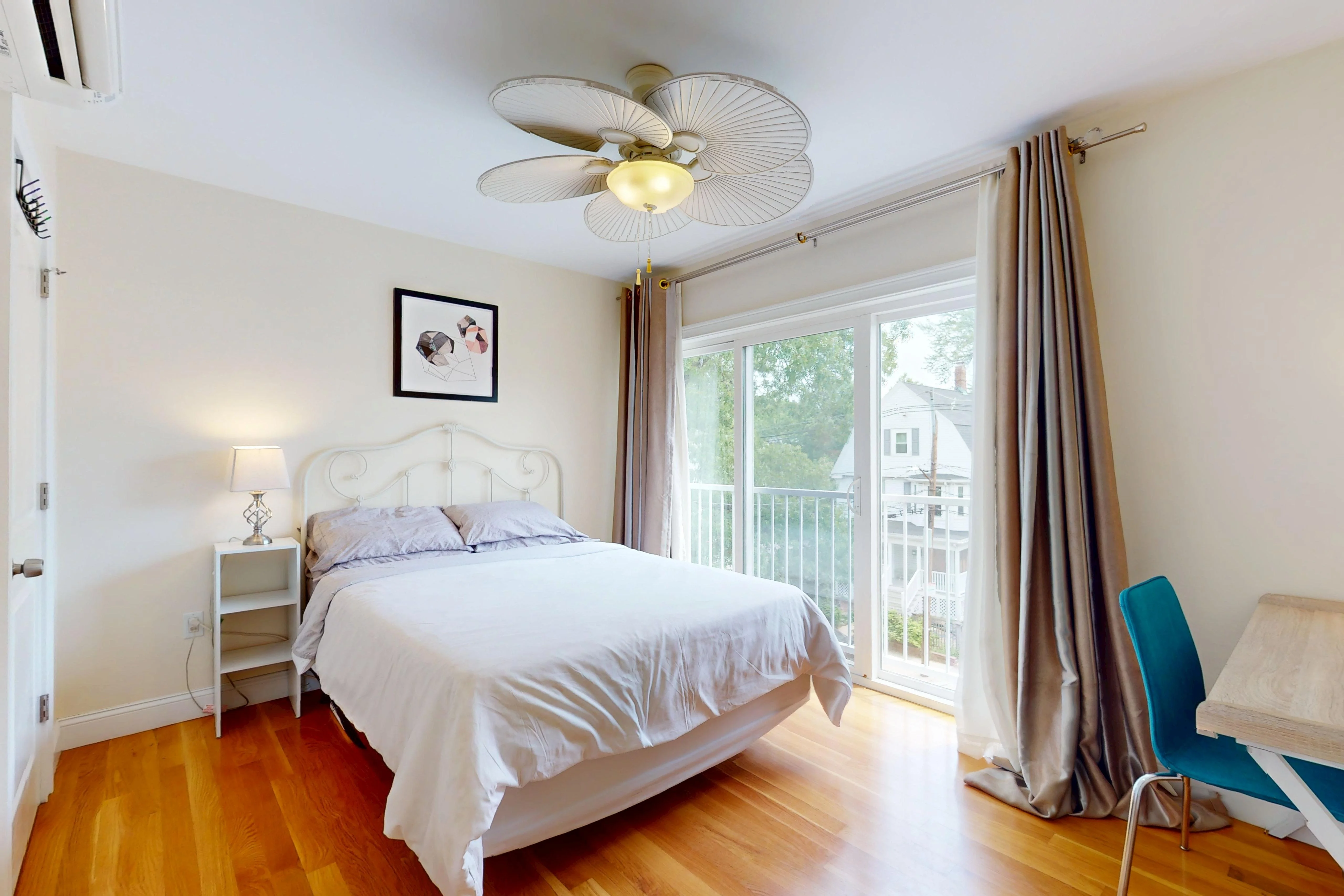 4 bed, 2.5 bath apartment for rent at 10 Bradbury St Unit 10, Allston — photo 23 of 28