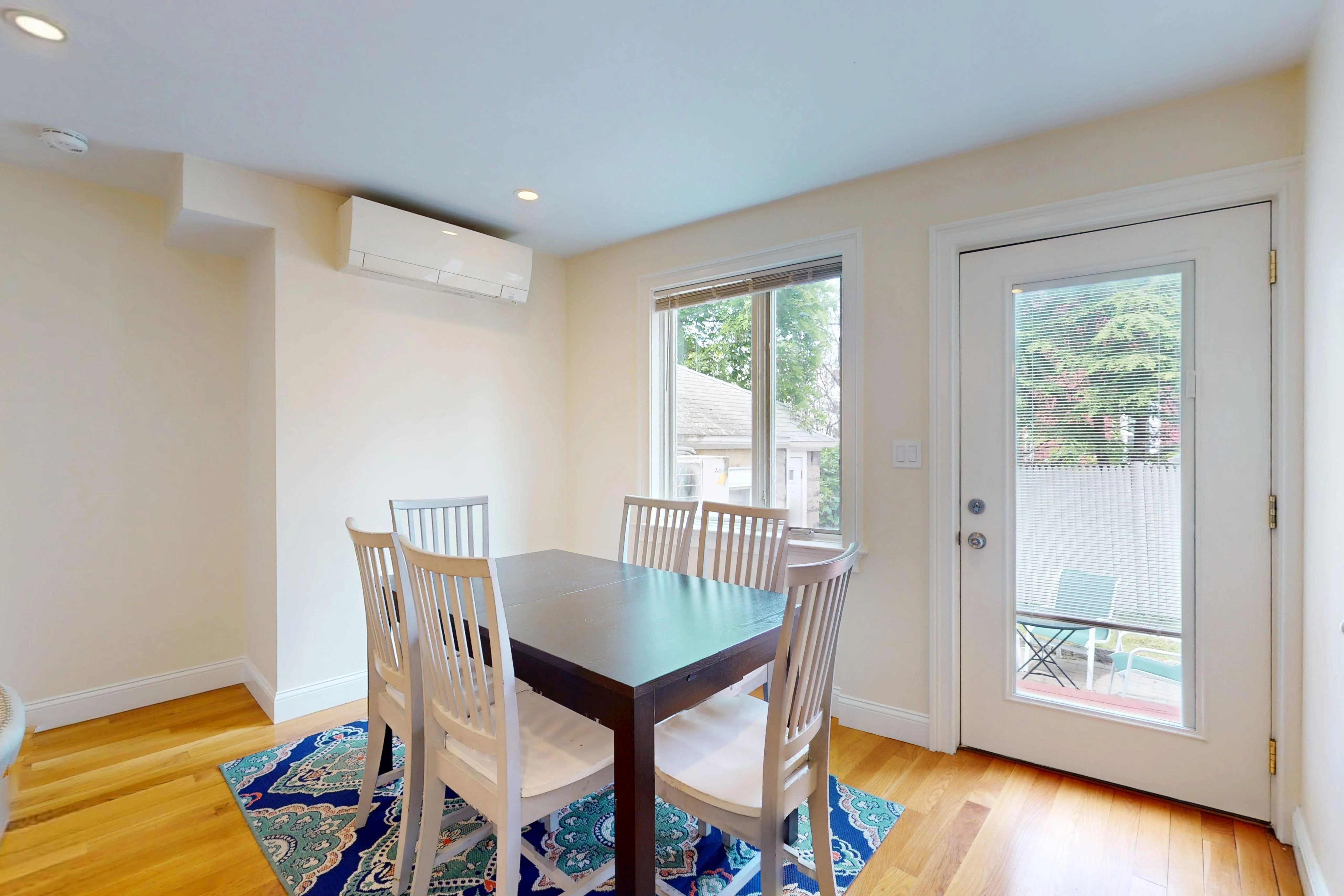 4 bed, 2.5 bath apartment for rent at 10 Bradbury St Unit 10, Allston — photo 12 of 28