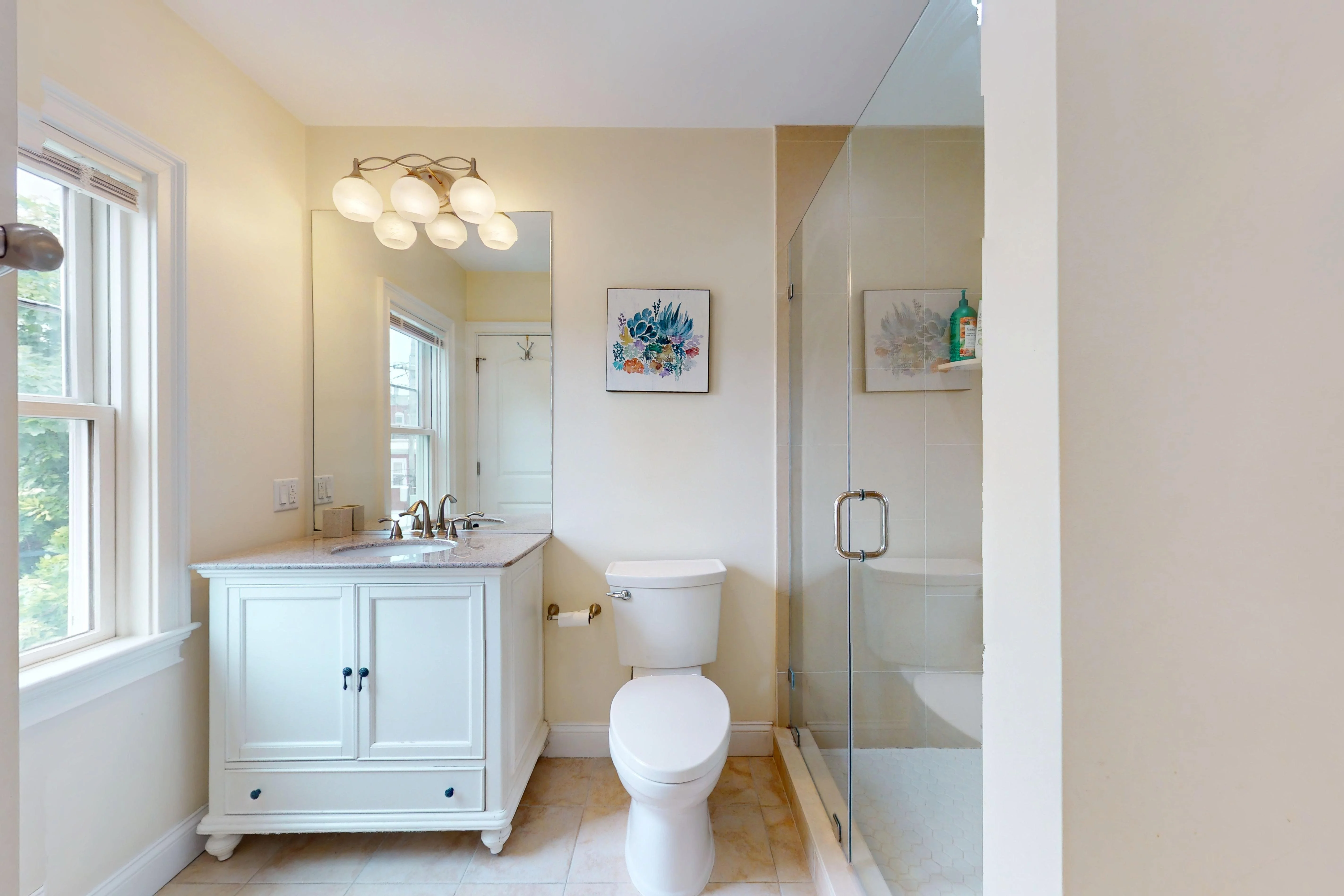 4 bed, 2.5 bath apartment for rent at 10 Bradbury St Unit 10, Allston — photo 25 of 28