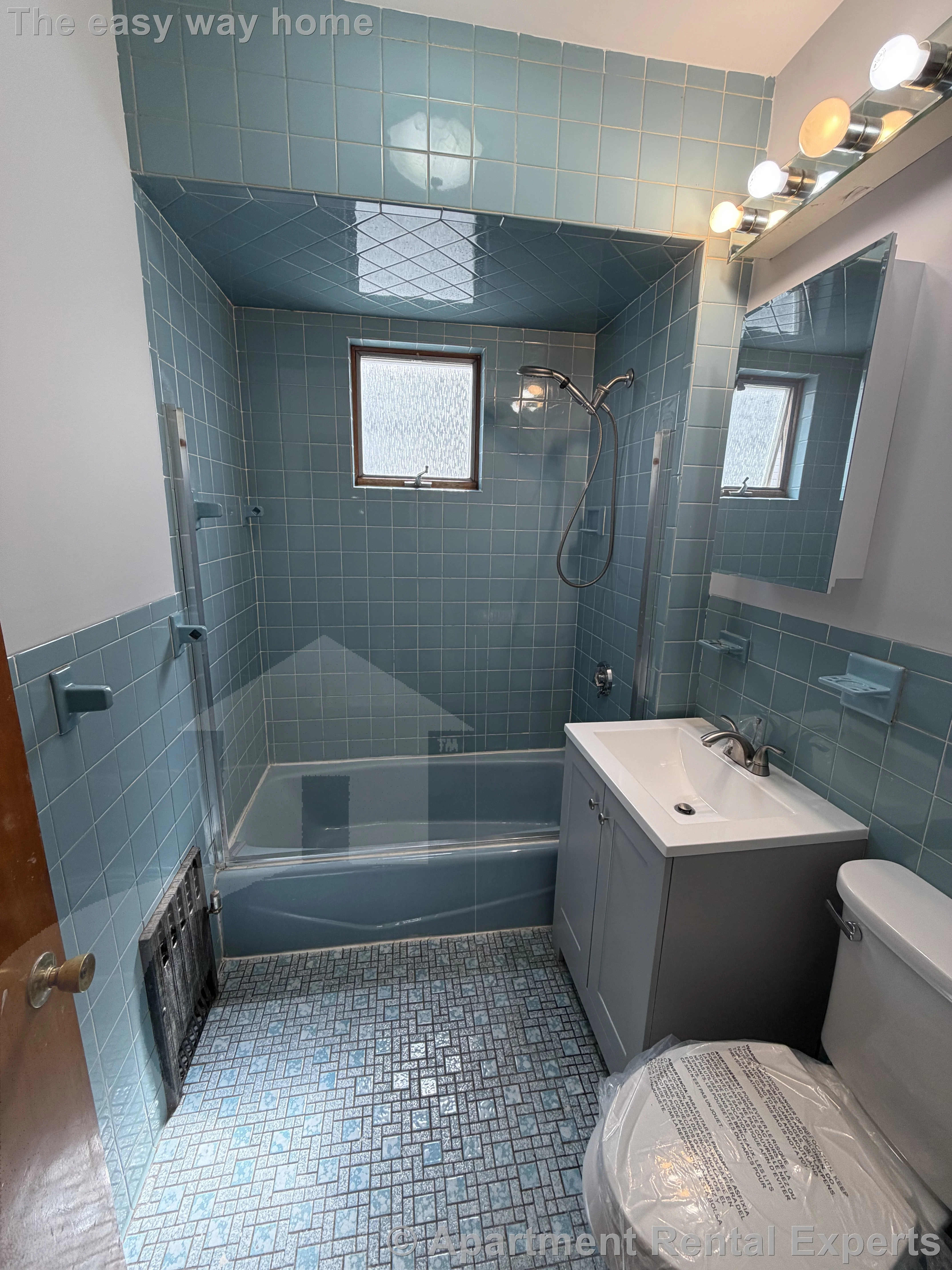 2 bed, 1 bath apartment for rent at 10 Bradford Ave, Ball Square — photo 10 of 11