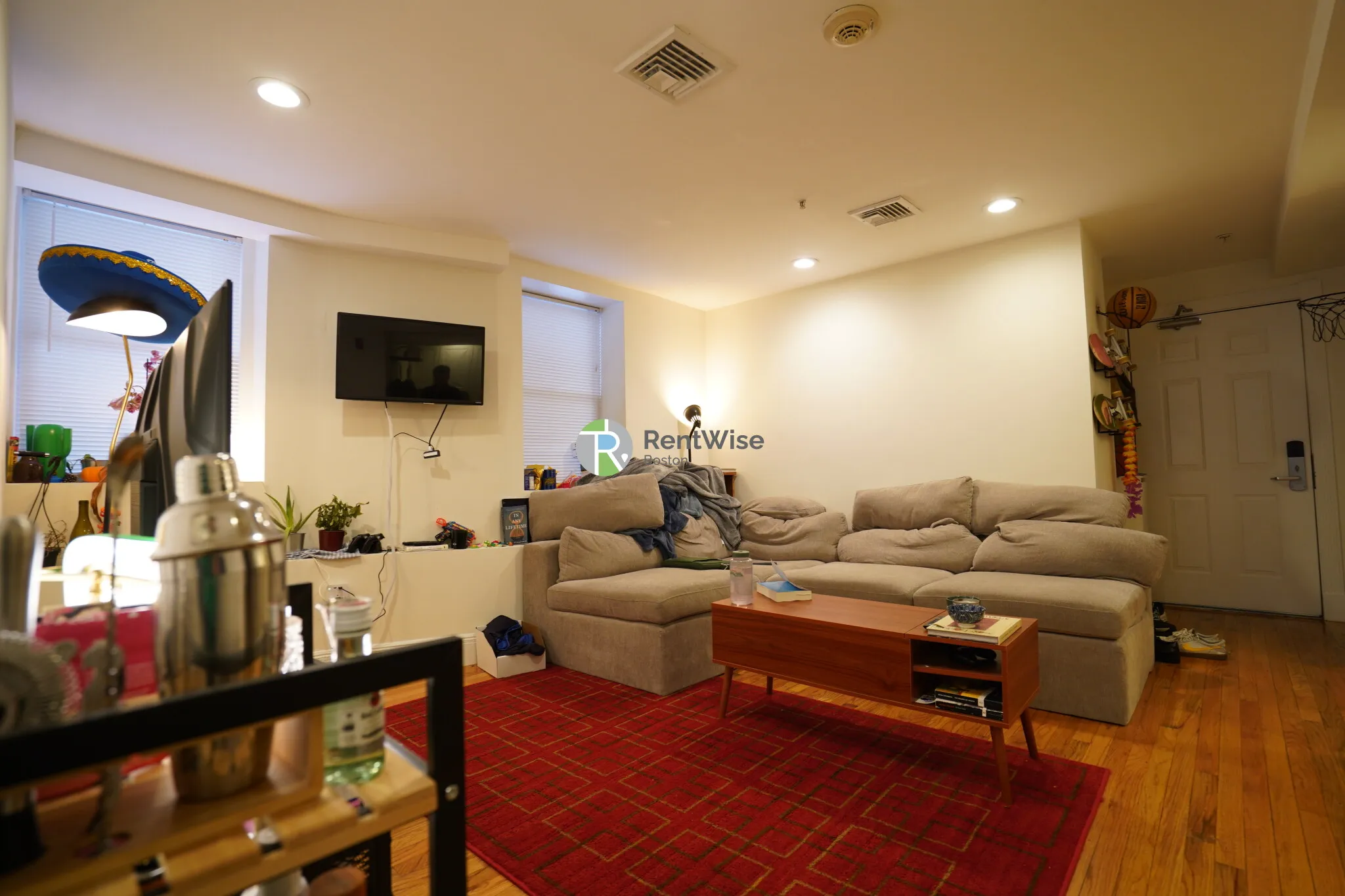 2 bed, 1.5 bath apartment for rent at 10 Brainerd Rd Unit 12, Allston — photo 2 of 18