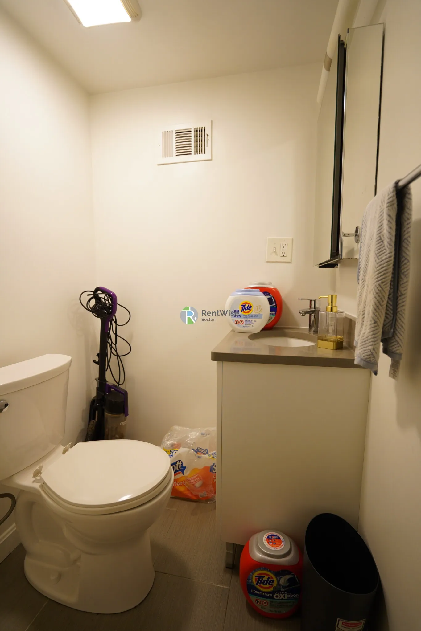 2 bed, 1.5 bath apartment for rent at 10 Brainerd Rd Unit 12, Allston — photo 11 of 18