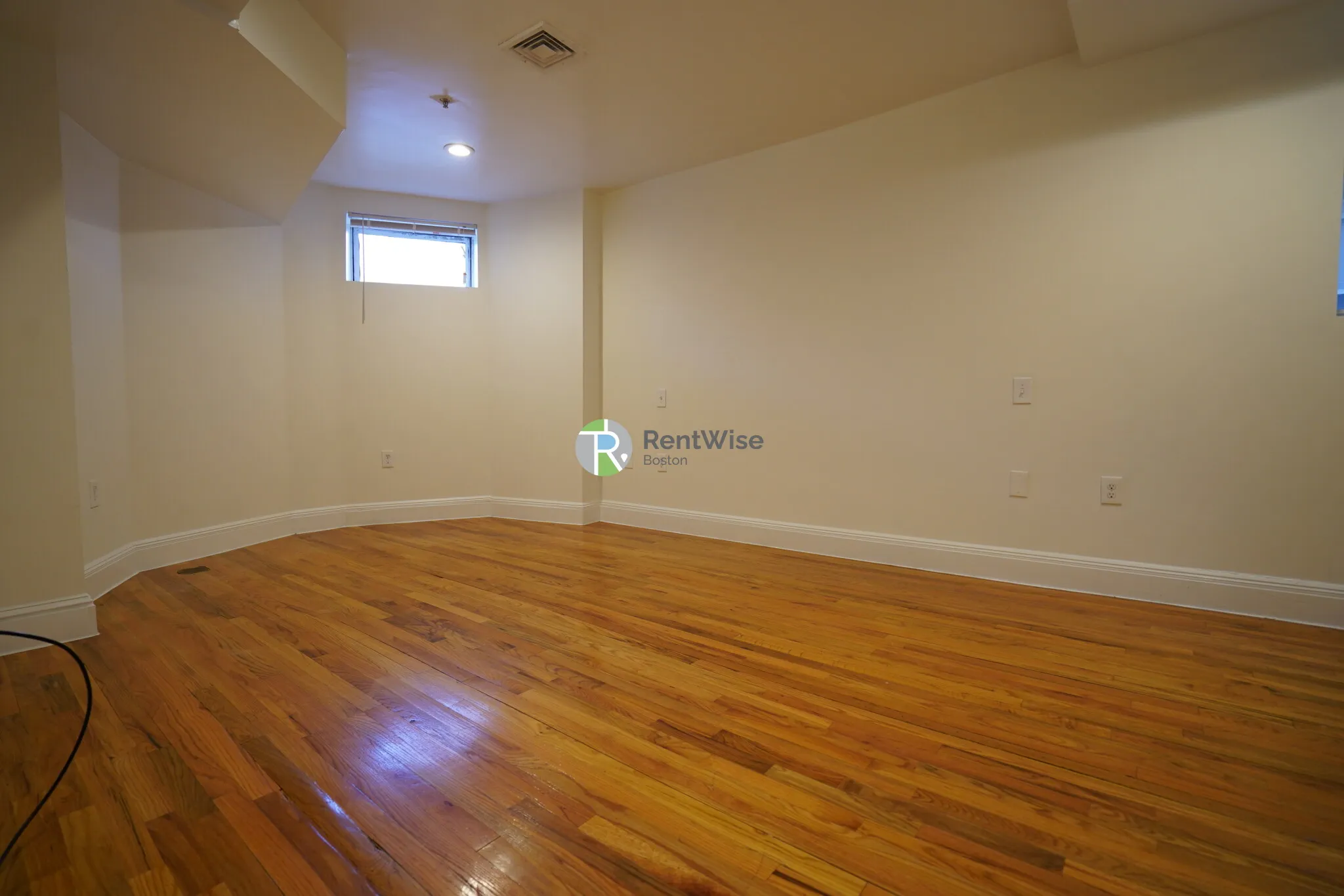 Studio bed, 1 bath apartment for rent at 10 Brainerd Rd Unit 15, Allston — photo 4 of 16