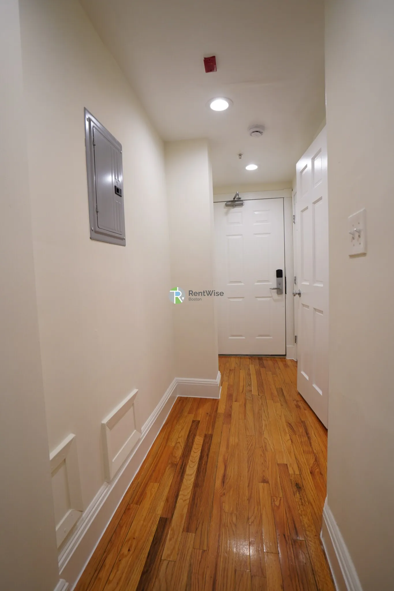 Studio bed, 1 bath apartment for rent at 10 Brainerd Rd Unit 15, Allston — photo 8 of 16